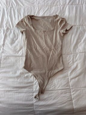 Abercrombie & Fitch Beige Square Neck Short Sleeve Bodysuit